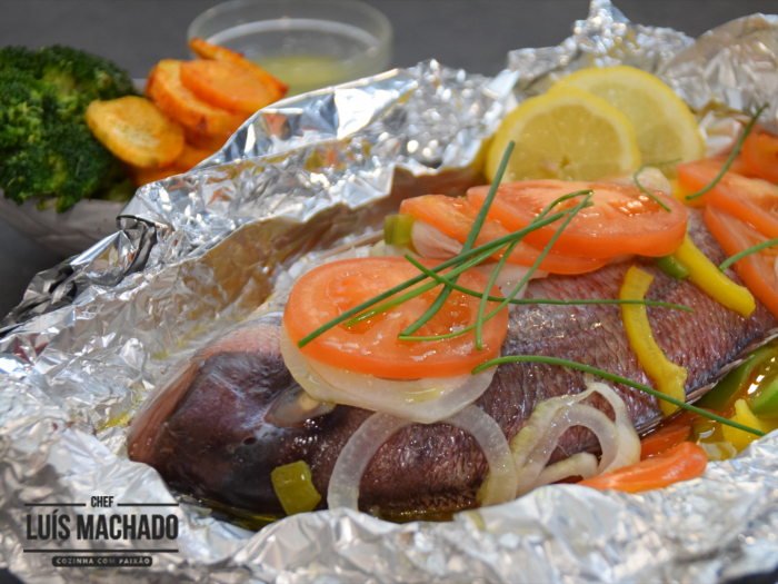 Pargo em papelote com molho manteiga